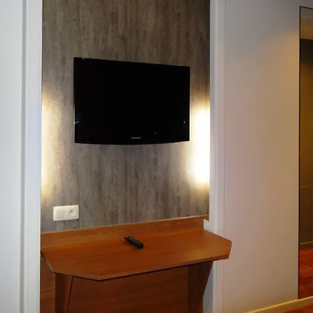 斯利普维尔青年旅馆 旅馆 *