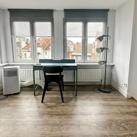 Appartement Charming Entire In Saint-gilles,