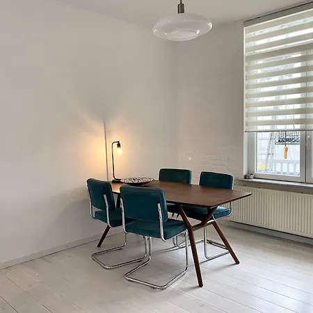 Wit Ii, Near Metro, Train N7670 Apartament *