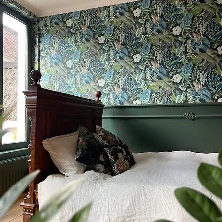 La Petite Foret Art Deco In