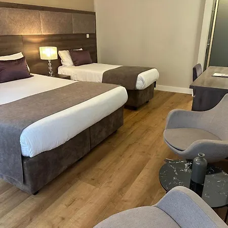 アジェンダ ルイーズ ホテル 3*