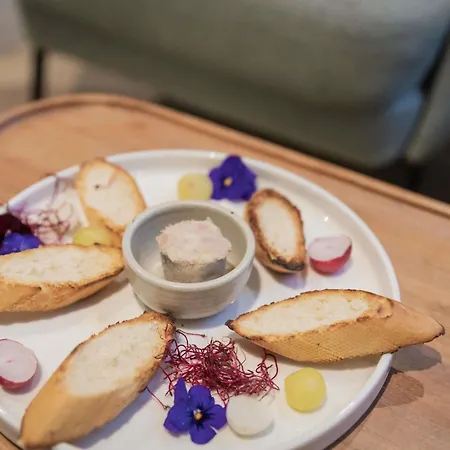 ホテル ノボテル オフ グランプラス 4*