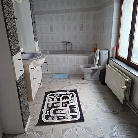 Dans Un Immeuble Pansiyon Brüksel