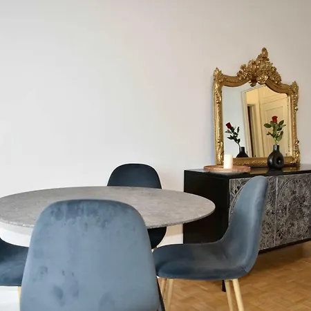 Avenue Louise Skyline View Apartment Brussels