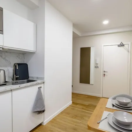 Apartamento Cozy - Downtown - 2 Min From Metro - 201