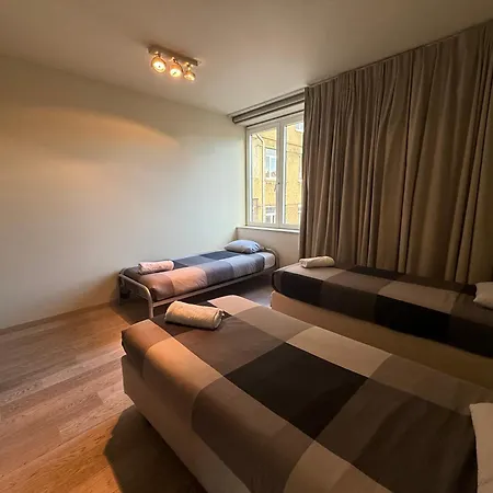With 2 Bedrooms - Sleeps 6 Bryssel