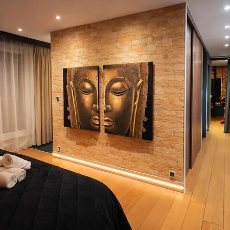 Luxury Loft Duplex Penthouse Of 190m2 & Free Parking ! Brusel