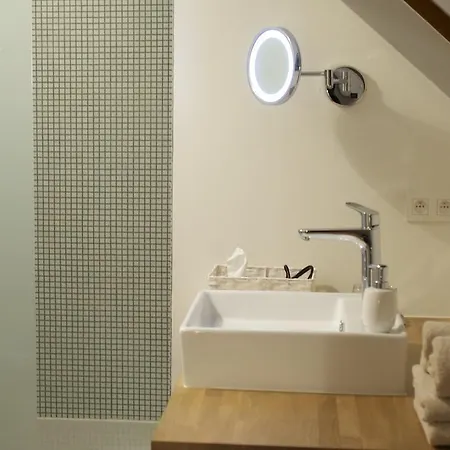 Bed & Breakfast Living In Brusel, Urban 5*