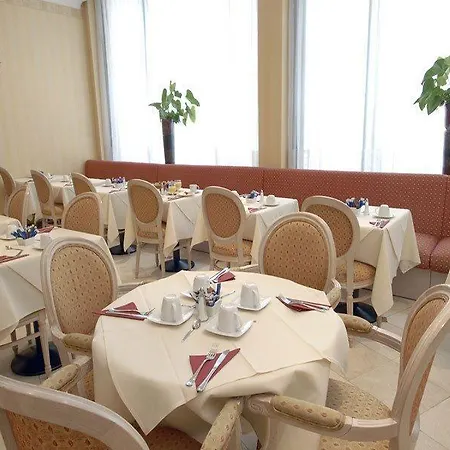 Hotel 9hotel Central 3*