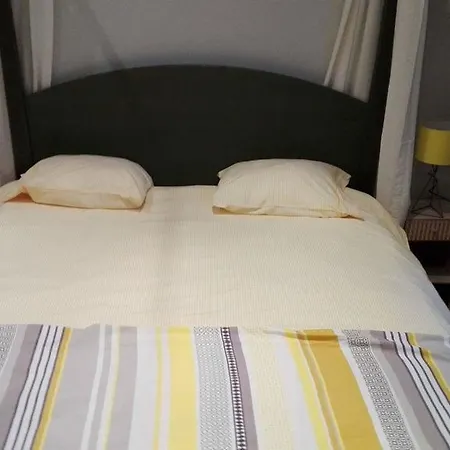 Yellow דירה בריסל