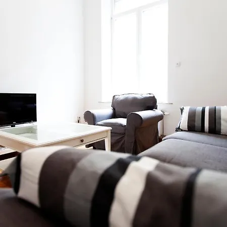 Louise Uptown Apartman