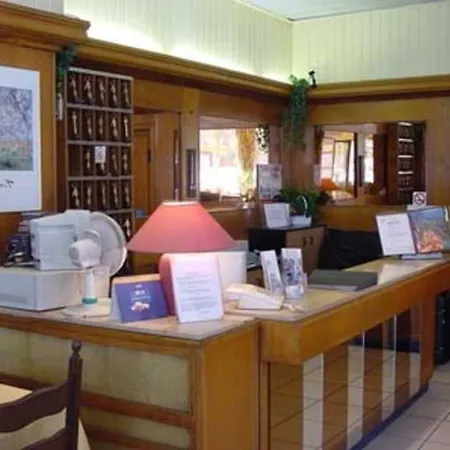 Mirabeau ホテル 2*