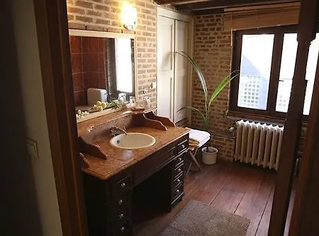 Carmelites Szálloda