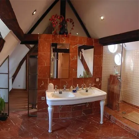 The Captaincy Hotel Bruselas