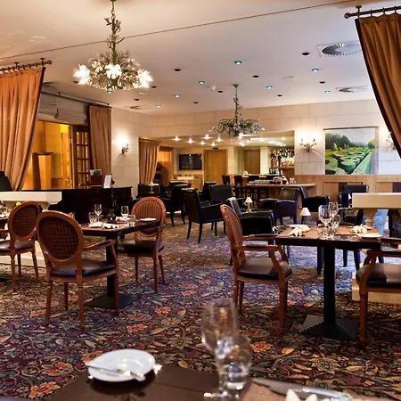 ル シャトレイン