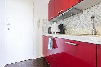 Chic Suisse Flat - Metro Louise * Brusel