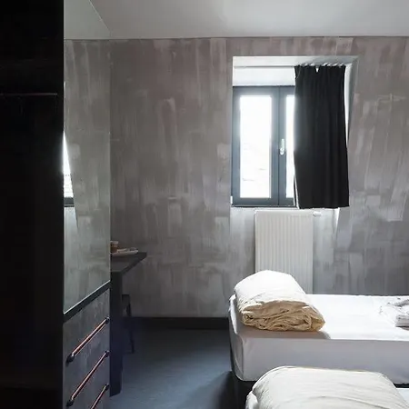 بيت شباب الشباب Brxxl 5 Centre *