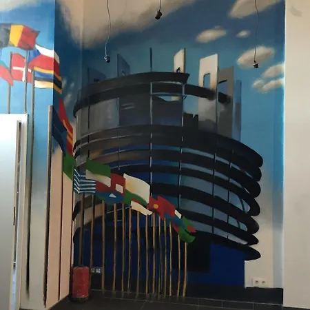 Отель Midi Station Брюссель