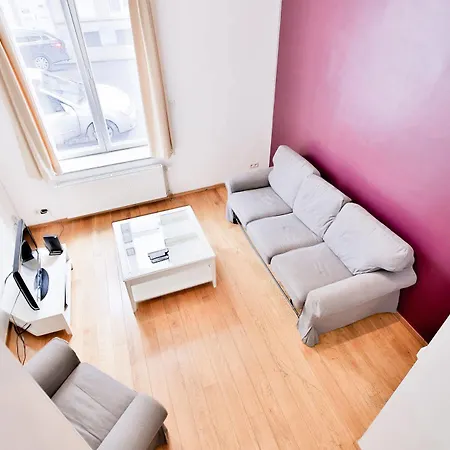 Louise Uptown Apartman *