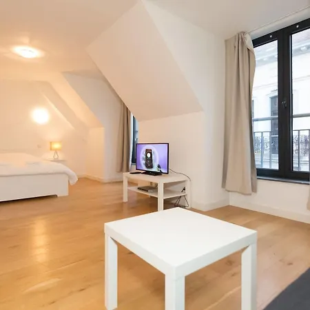 Louise Uptown House Apartamento