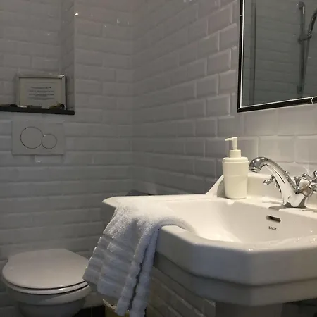 Oda ve Kahvaltı Downtown Bxl Brüksel