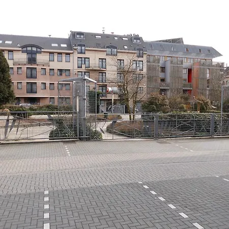 & Housingbrussels * Bruselas