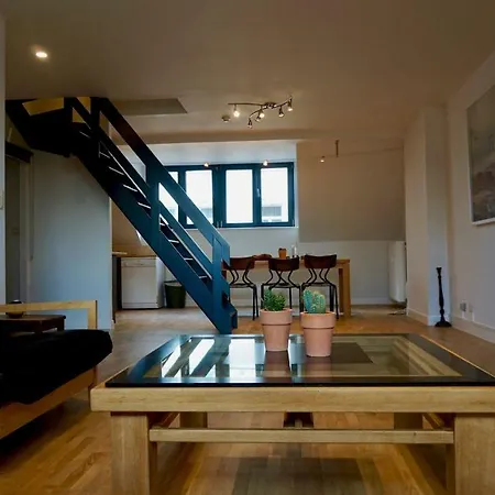 Apartment Unit 8 - Charming Loft Apt. Near Avenue Louise Free Parking *