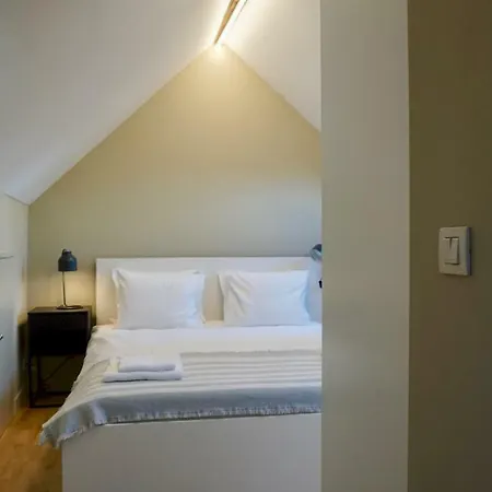 Apartment Unit 8 - Charming Loft Apt. Near Avenue Louise Free Parking