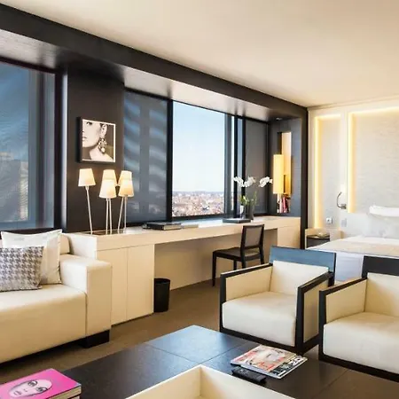 The Hotel Bruselas