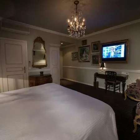 Otel Manos Premier