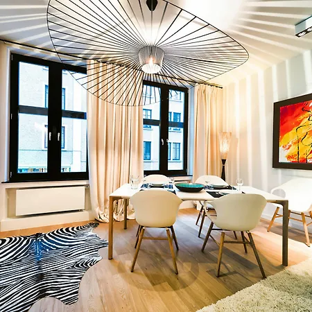 Appart hôtel Charles - Grand Place 4*
