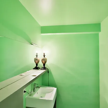 Apartmán Chic Suisse Flat - Metro Louise *