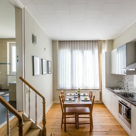 Apartmanhotel Urban Eu 2*