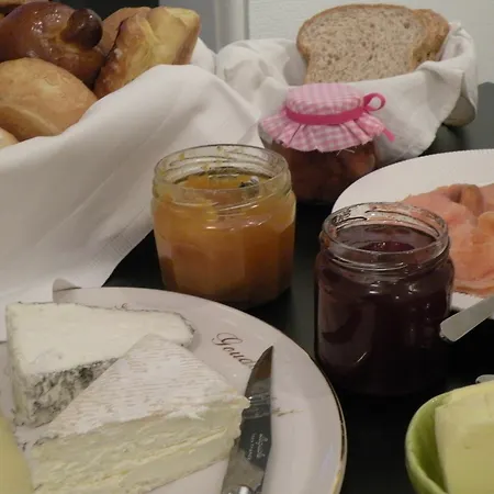 Bed & Breakfast Living In Brusel, Urban 5*
