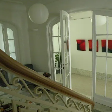 Living In Brusel, Urban 5* Brussels