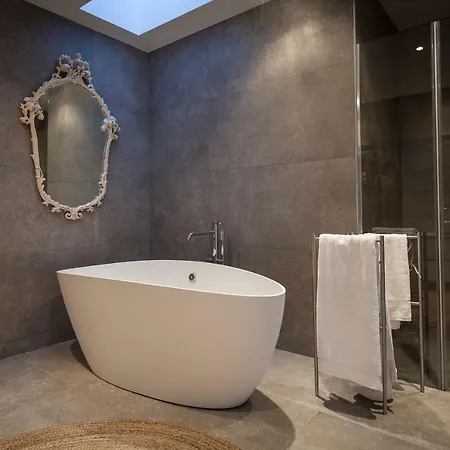 Stylish Smarthome - Uccle Apartament
