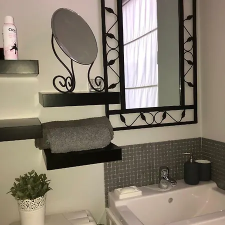 Petit Appartement Jourdan Eu