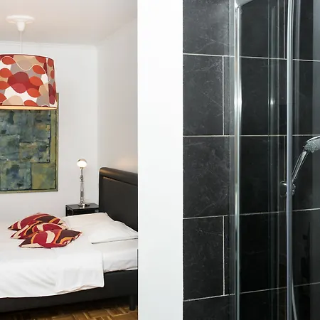 B&B La Casa Bxl Gasthof Brüssel