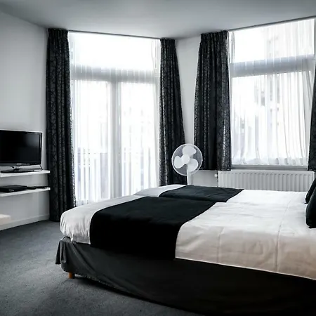فندق Tracotel 3*