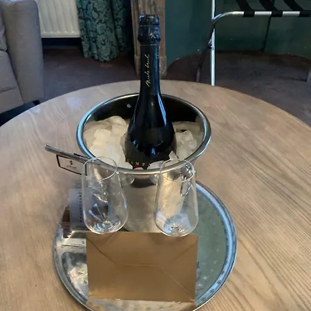 ベッド・アンド・ブレックファスト Fish Market 4*