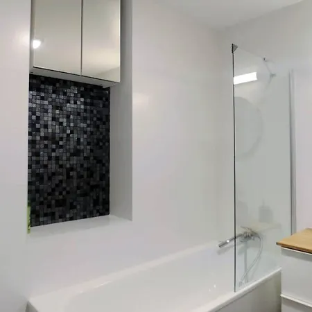 One Bedroom Apartment, City Center
