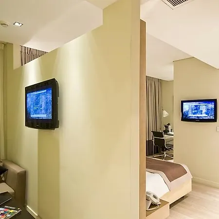 B-aparthotel Grand Place