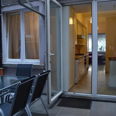 Διαμέρισμα Ground Floor 2 Bedroom With Patio Βρυξέλλες
