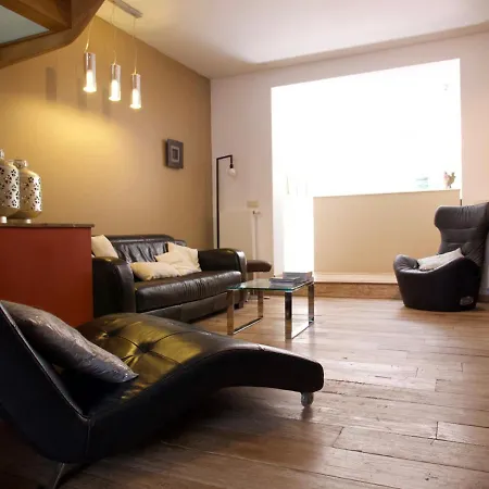 Jolie Maison Dans Ecrin De Verdure A *