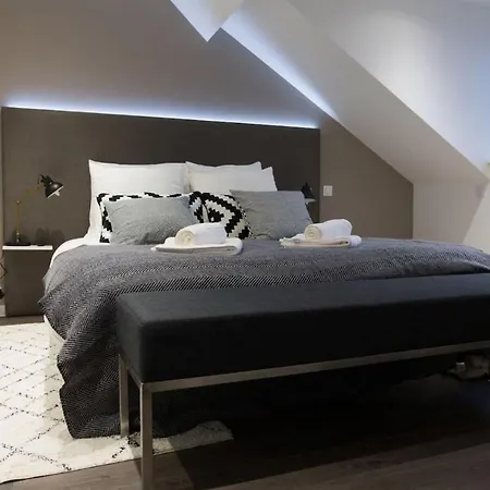 Maison De La Vieille Aparthotel *