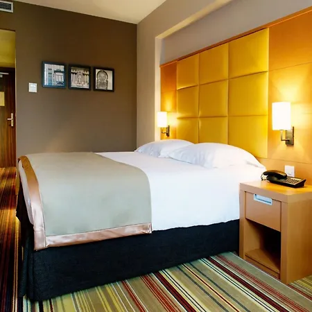 New Charlemagne Hotel