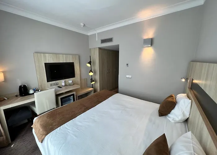 Western Royal Centre Hotel