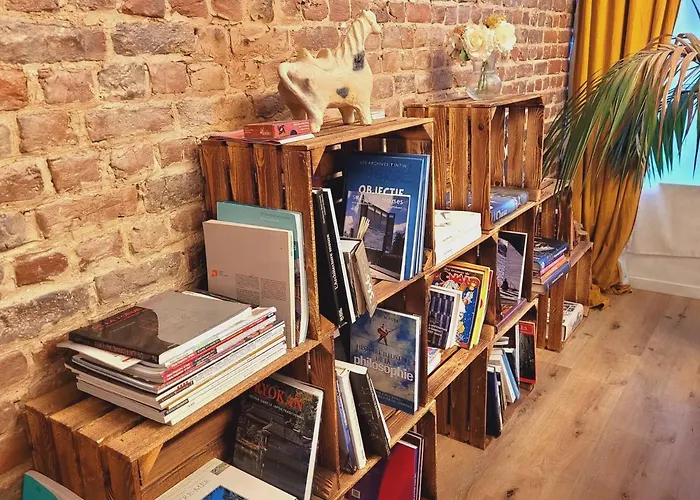 Pensionat Brand New Iris With Private Bathroom And Balcony Bryssel