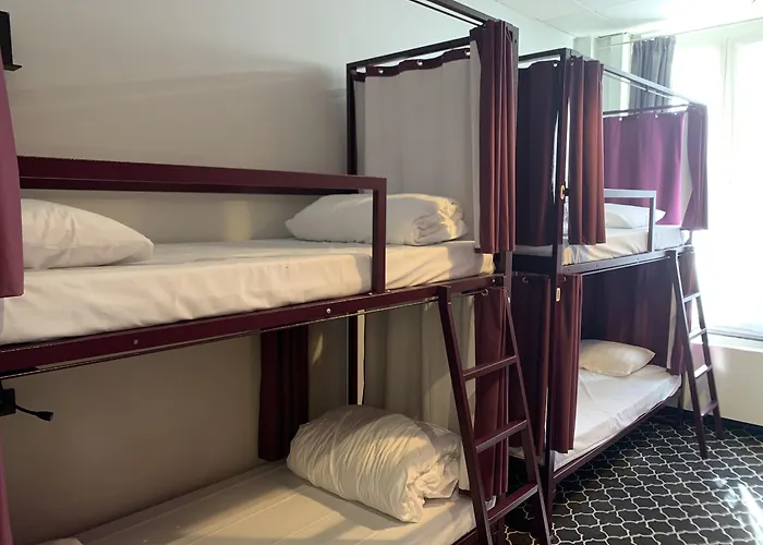 Safestay Grand Place Hotell