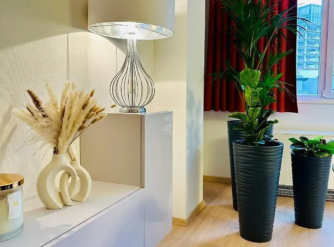 Urbanstay Grand Place Luxury Apartment